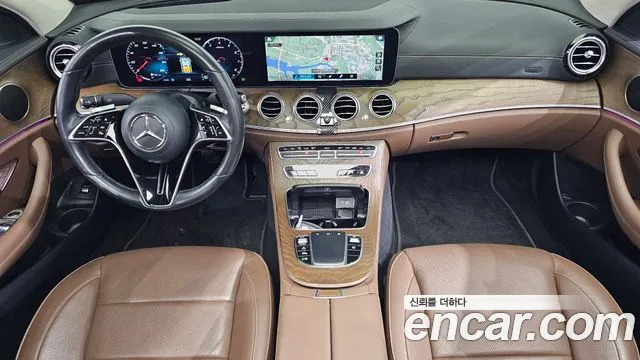 Mercedes-Benz E-Class 2021 — фото 10