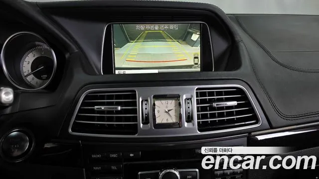 Mercedes-Benz E-Class 2014 — фото 15