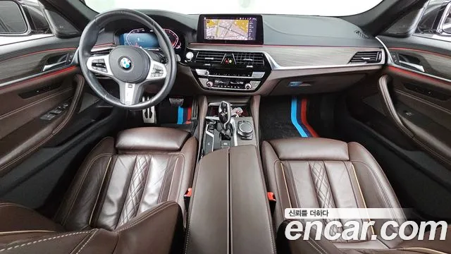 BMW 5-Series 2020 — фото 10