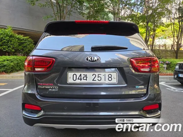 Kia Sorento 2018 — фото 6