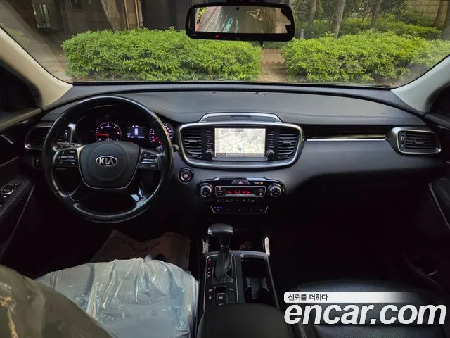 Kia Sorento 2018 — фото 9