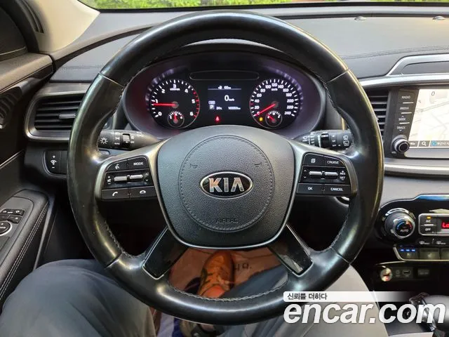 Kia Sorento 2018 — фото 10