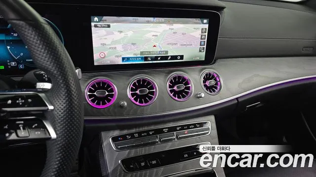 Mercedes-Benz E-Class 2022 — фото 12
