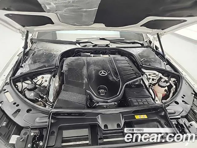 Mercedes-Benz S-Class 2023 — фото 5