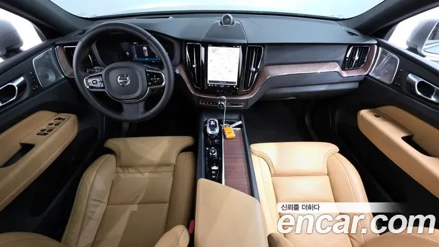 Volvo XC60 2024 — фото 10