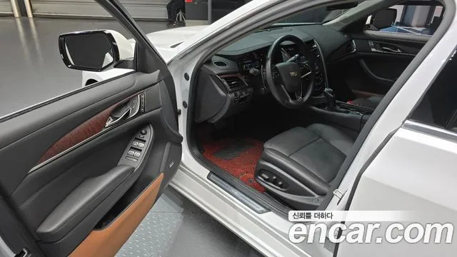 Cadillac CTS 2016 — фото 10