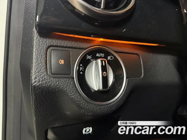 Mercedes-Benz GLK-Class 2015 — фото 18