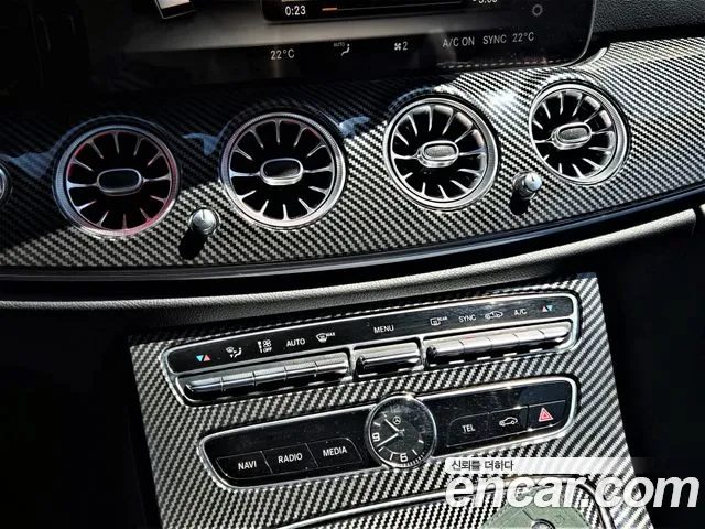 Mercedes-Benz E-Class 2019 — фото 11