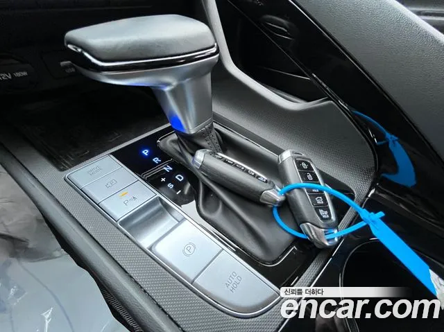 Hyundai AVANTE 2021 — фото 18