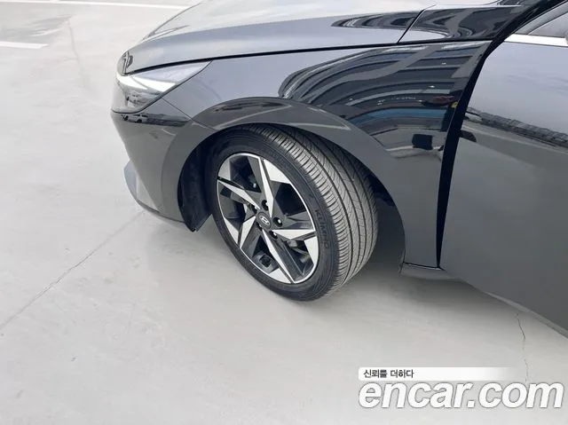 Hyundai AVANTE 2021 — фото 20