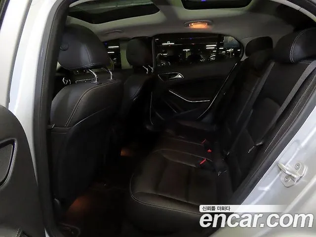 Mercedes-Benz GLA-Class 2018 — фото 7