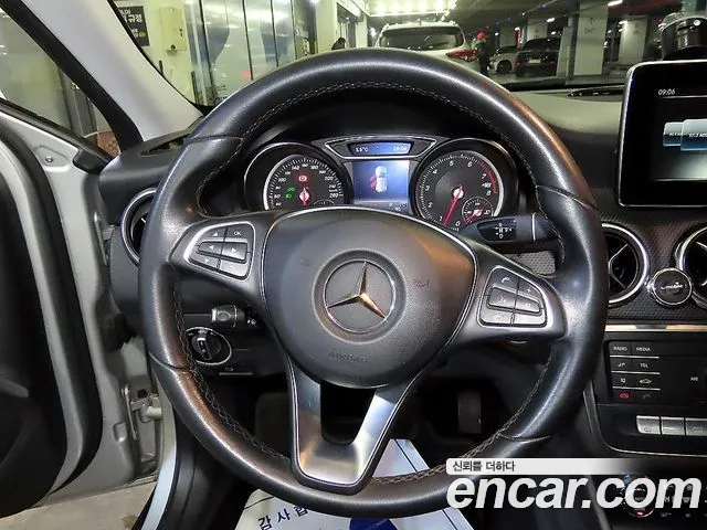 Mercedes-Benz GLA-Class 2018 — фото 8