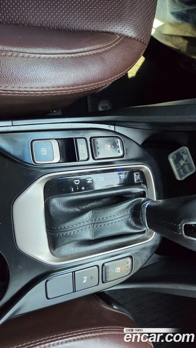 Hyundai Santafe 2017 — фото 13