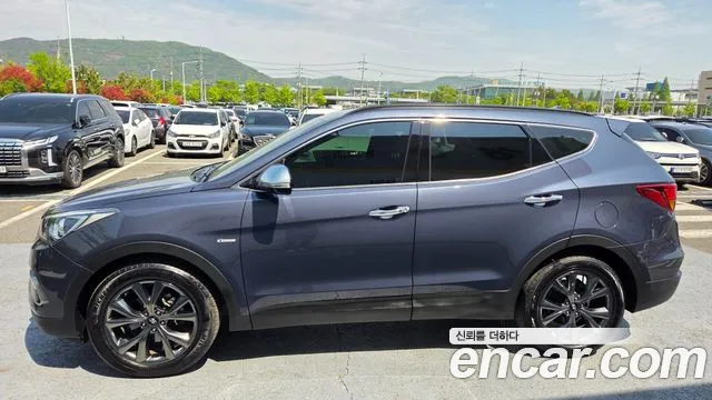 Hyundai Santafe 2017 — фото 15