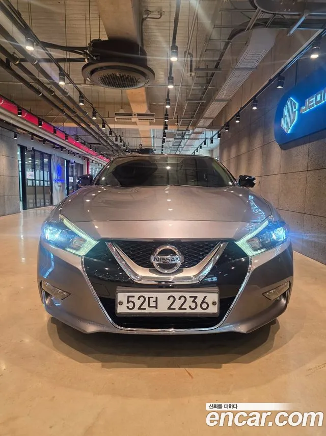 Nissan Maxima 2017 — фото 1
