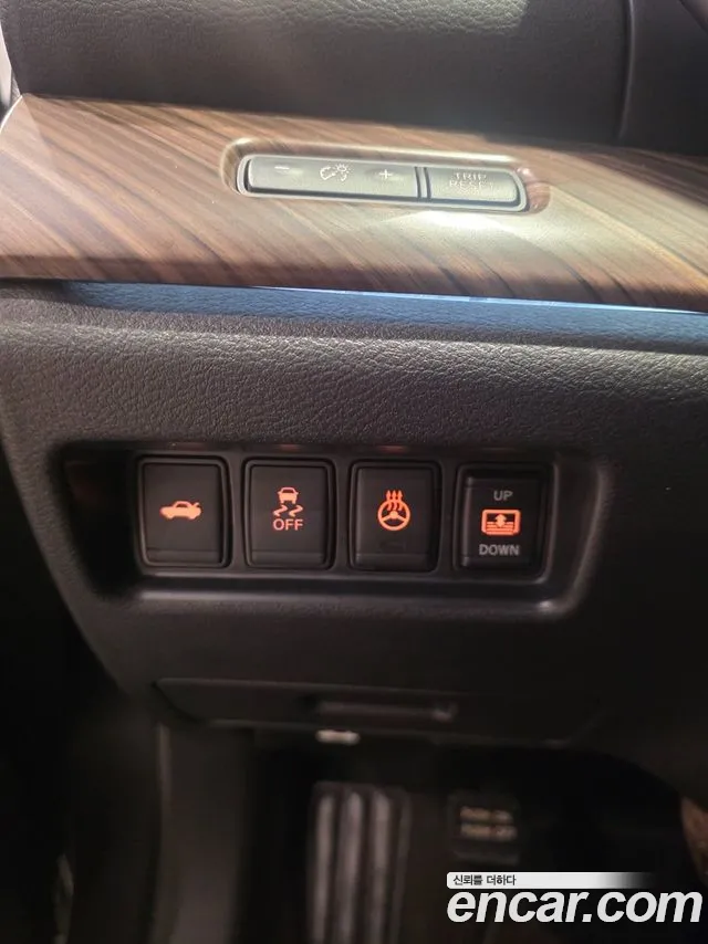 Nissan Maxima 2017 — фото 16