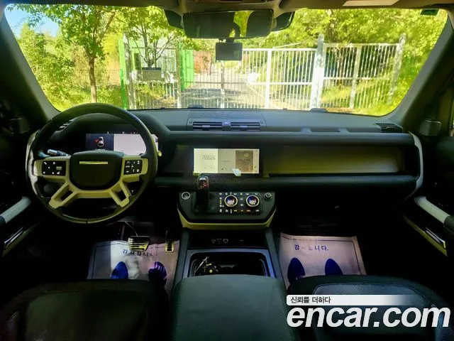 Land Rover Defender 2020 — фото 11