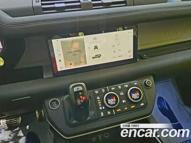 Land Rover Defender 2020 — фото 14
