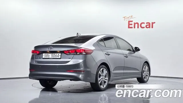 Hyundai AVANTE 2018 — фото 2
