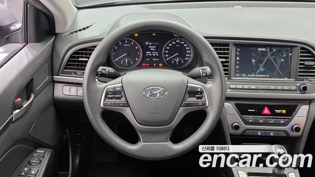 Hyundai AVANTE 2018 — фото 19