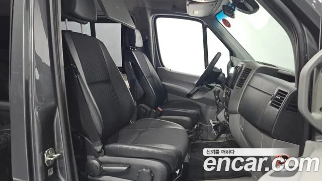 Mercedes-Benz Sprinter 2017 — фото 13