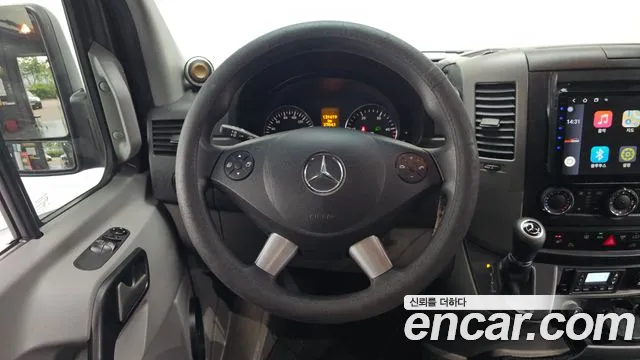 Mercedes-Benz Sprinter 2017 — фото 18
