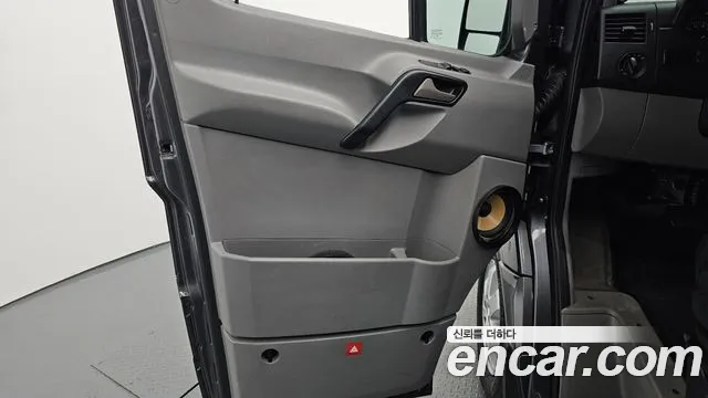 Mercedes-Benz Sprinter 2017 — фото 14
