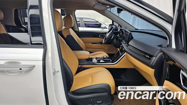 Kia Canival 2021 — фото 17