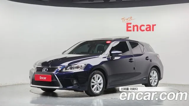 Lexus CT200h
