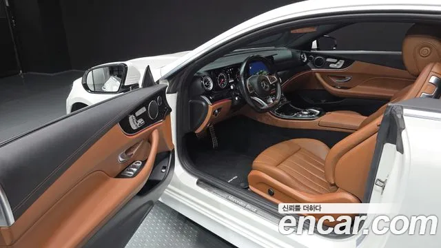 Mercedes-Benz E-Class 2018 — фото 10