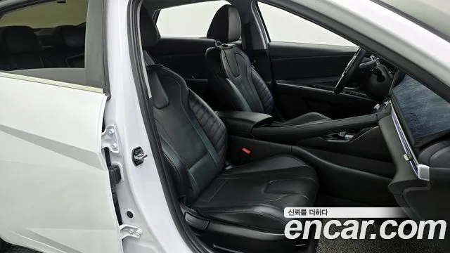 Hyundai AVANTE 2021 — фото 18