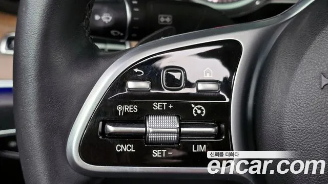 Mercedes-Benz E-Class 2020 — фото 14