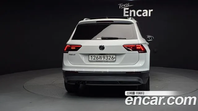 Volkswagen Tiguan 2020 — фото 4