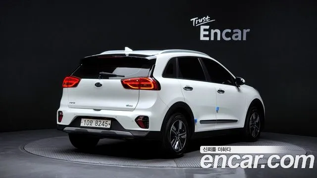 Kia Niro 2020 — фото 2