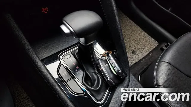 Kia Niro 2020 — фото 12