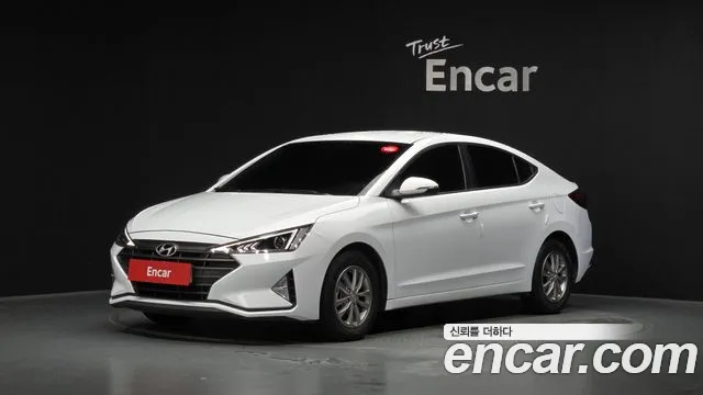 Hyundai AVANTE 2019 — фото 1