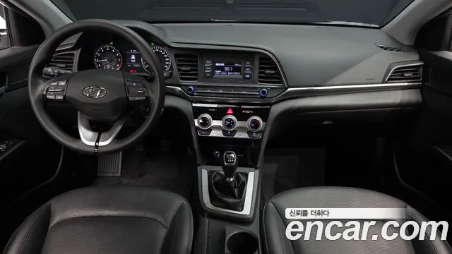 Hyundai AVANTE 2019 — фото 10