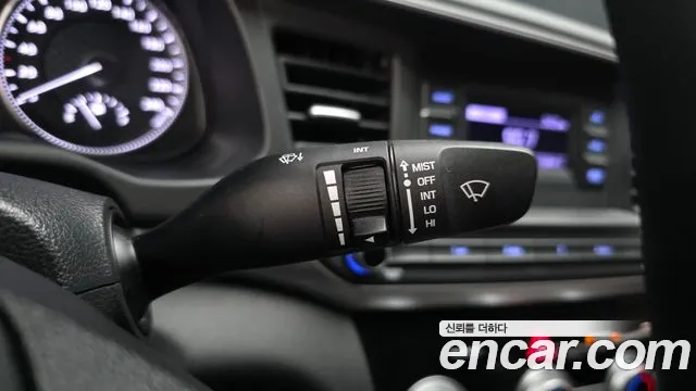 Hyundai AVANTE 2019 — фото 16