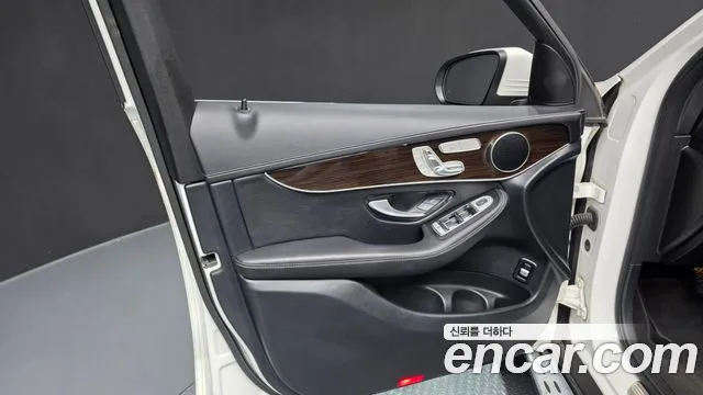 Mercedes-Benz GLC-Class 2020 — фото 14