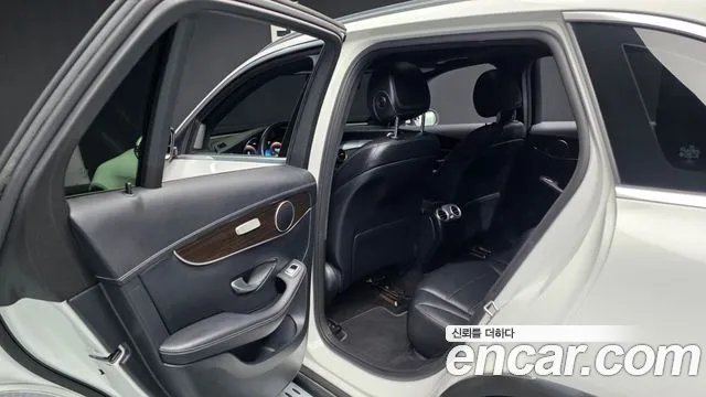 Mercedes-Benz GLC-Class 2020 — фото 16