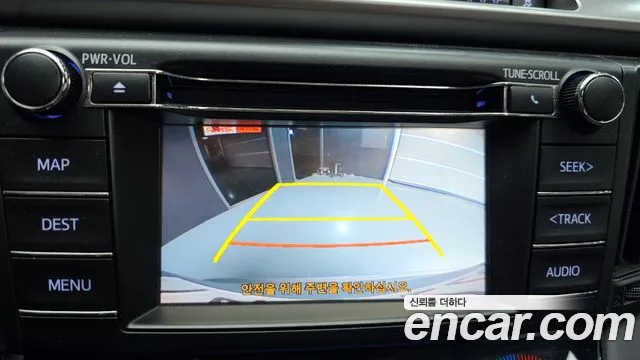 Toyota RAV4 2018 — фото 14