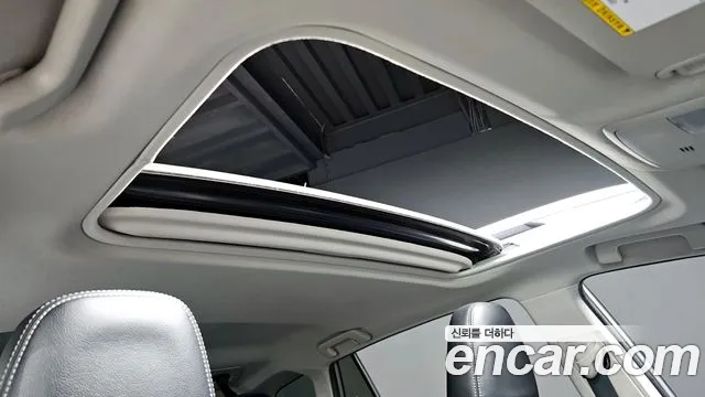 Toyota RAV4 2018 — фото 19