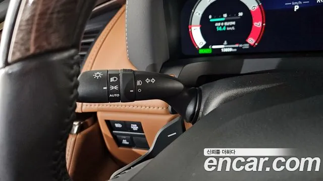 Toyota Alphard 2025 — фото 20