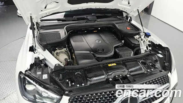 Mercedes-Benz GLE-Class 2025 — фото 6