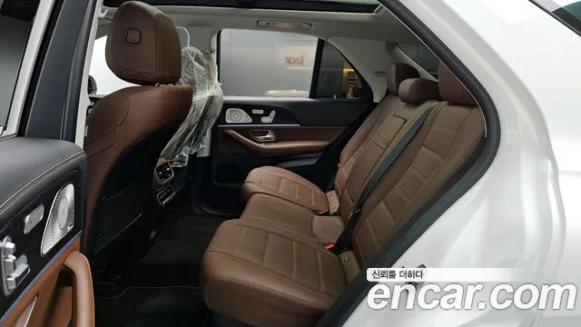 Mercedes-Benz GLE-Class 2025 — фото 12