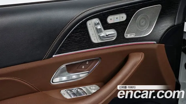 Mercedes-Benz GLE-Class 2025 — фото 17
