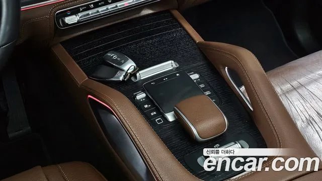 Mercedes-Benz GLE-Class 2025 — фото 18