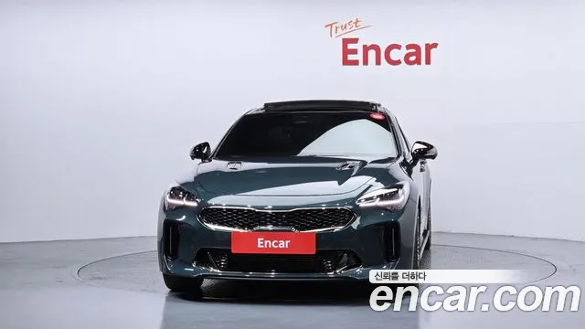 Kia Stinger 2023 — фото 3