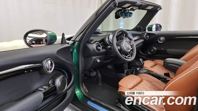 Mini Cooper Convertible 2020 — фото 13