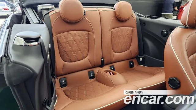 Mini Cooper Convertible 2020 — фото 18